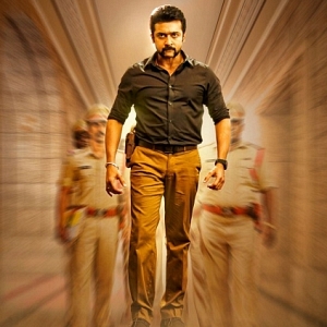 8 mobile phones which recorded Suriya's Si3 movie in Rambha theatre seized