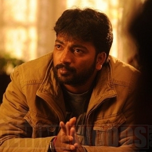 Actor Kalaiyarasan talks about Darling 2