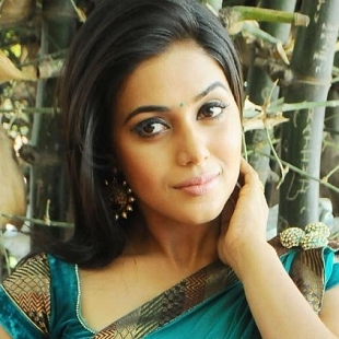 Actress Poorna reveals why she shaved her head for Kodi Veeran