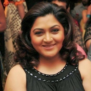 Khushboo clarifies about rumors floating about her jumping to another party