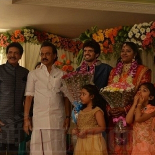 Nizhalgal Ravi's son gets married