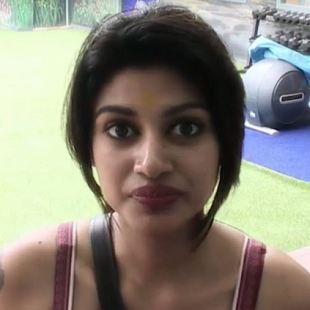 Sunainaa takes to Twitter to lend her support to Oviya