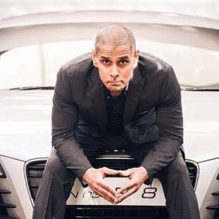 Vikram and Vijay Chander project to be based on car seizing or hacking