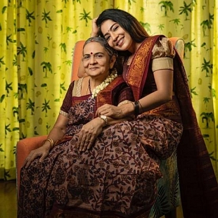 Ramya Subramanian With Her Mom