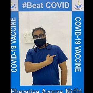 Bollywood Star Anurag Kashyap Took his Covid Vaccine 