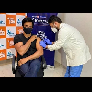 Bollywood Actor Sonu Sood Took his Covid Vaccine 