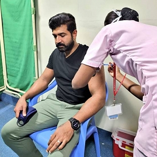 Arun Vijay Took his Vaccine 