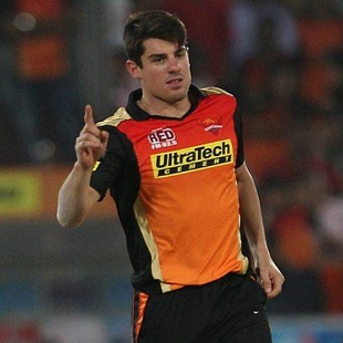 Moises Henriques (Base price INR 1.5 crores)