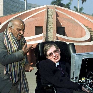 Hawking on a tour in Delhi with guide Prem Das
