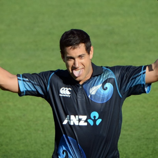 Ross Taylor - 6963*