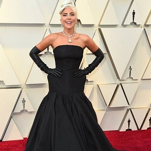 Lady gaga best sale oscars dress 2019