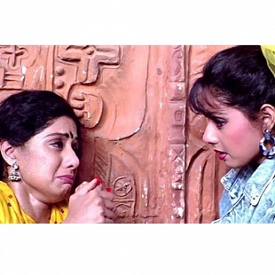 Sridevi in Chaalbaaz (1990)