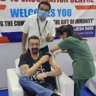 Bollywood Actor Sanjay Dutt Took his Covid Vaccine 