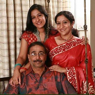 Sujatha Mohan and family