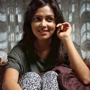 Breaking : Amala Paul out of Vada Chennai! Who has relaced her?