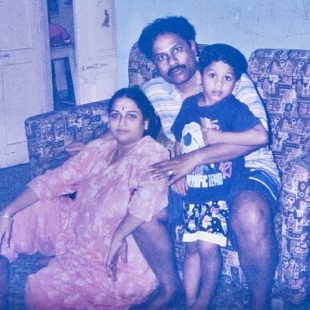 Suresh Chakravarthi with family